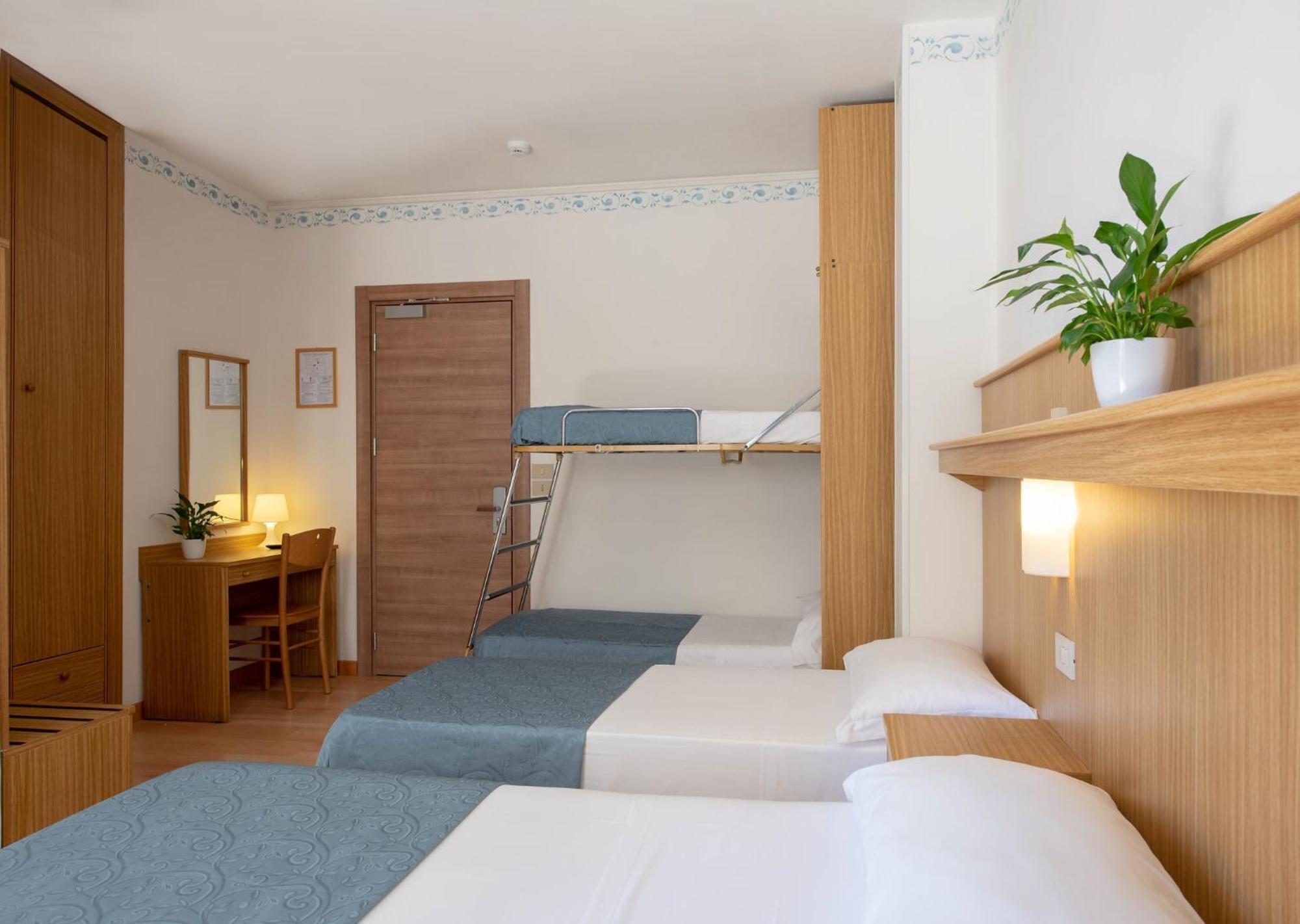 Hotel Laurin Лідо-ді-Єзоло Екстер'єр фото